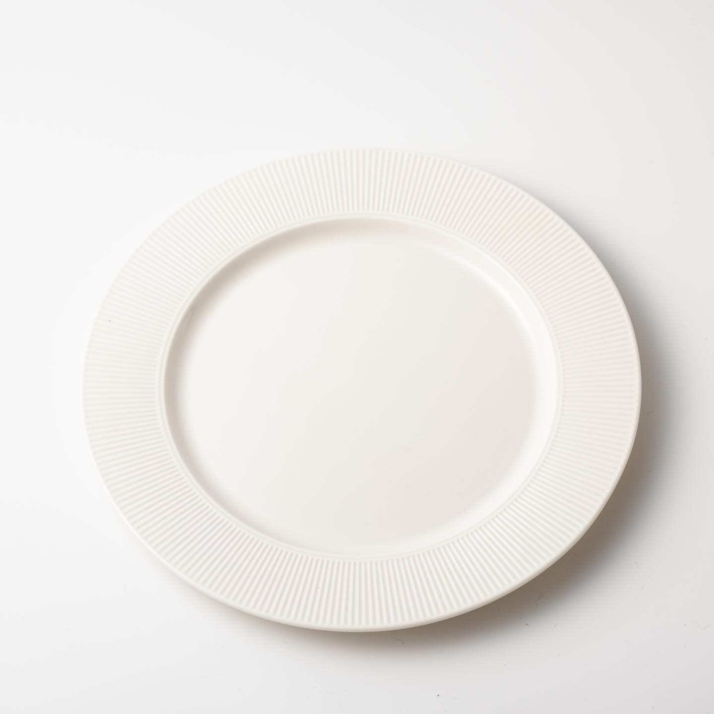 WHITE PLATE