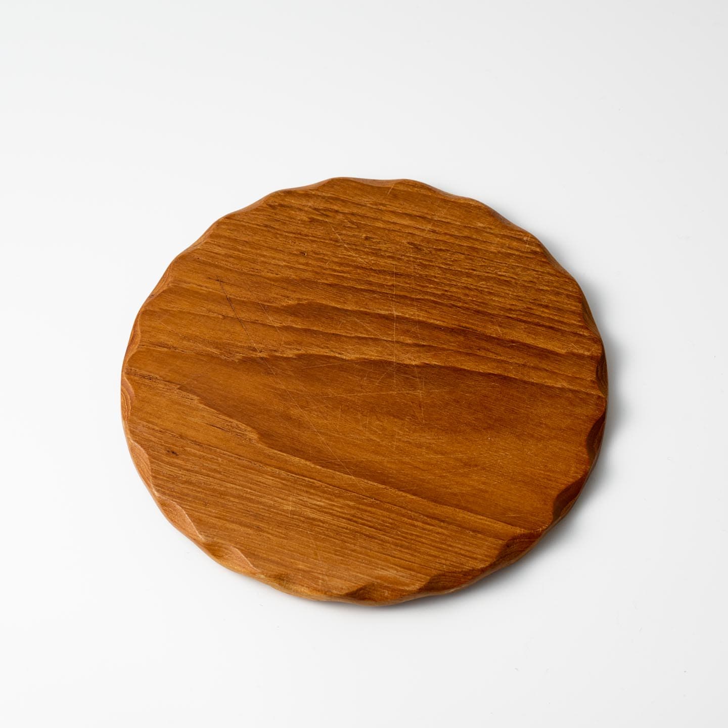 CUTTING BOARD