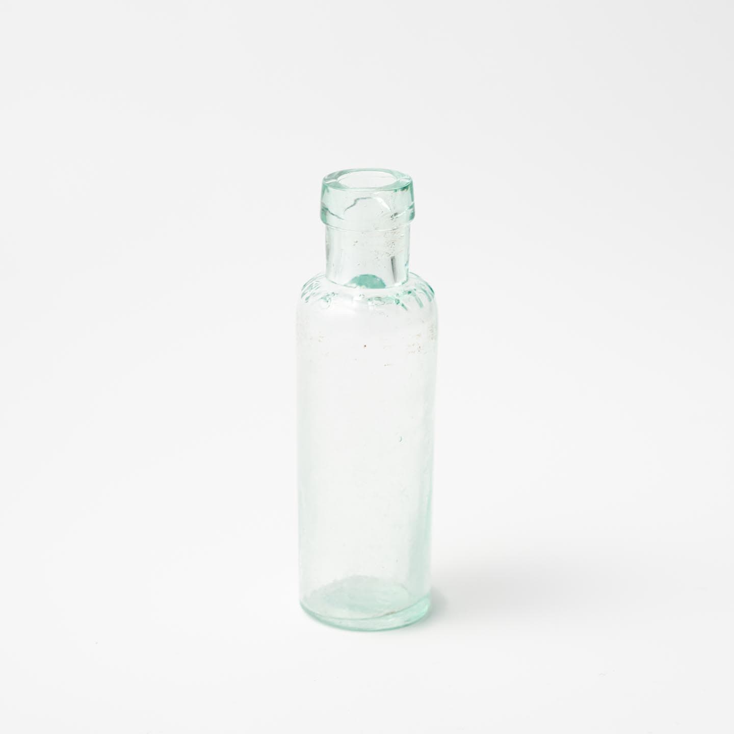 CLEAR VASE