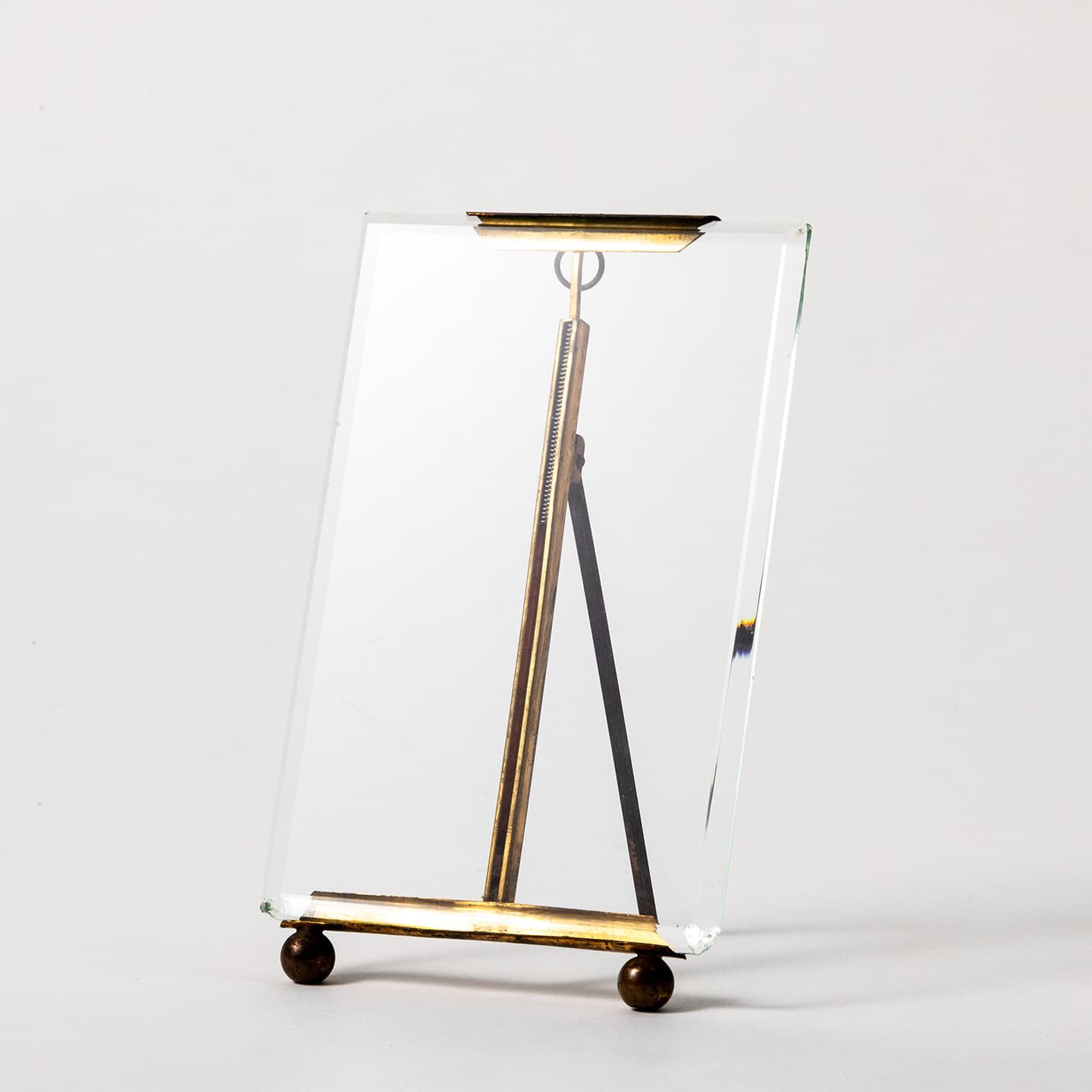 PHOTO STAND
