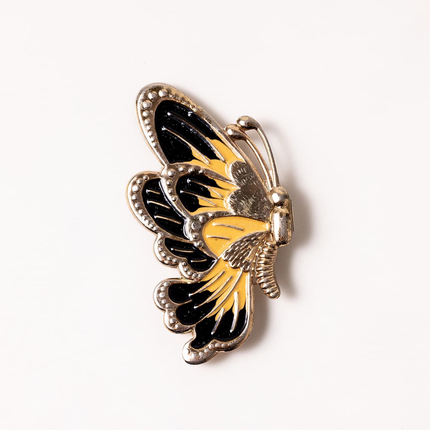 BUTTERFLY MOTIF