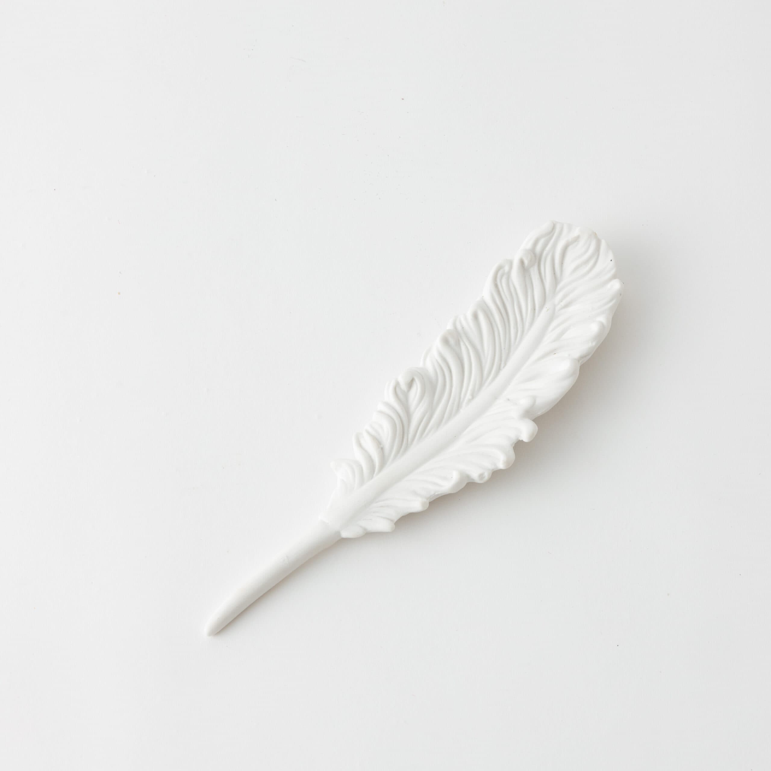 FEATHER OBJECT