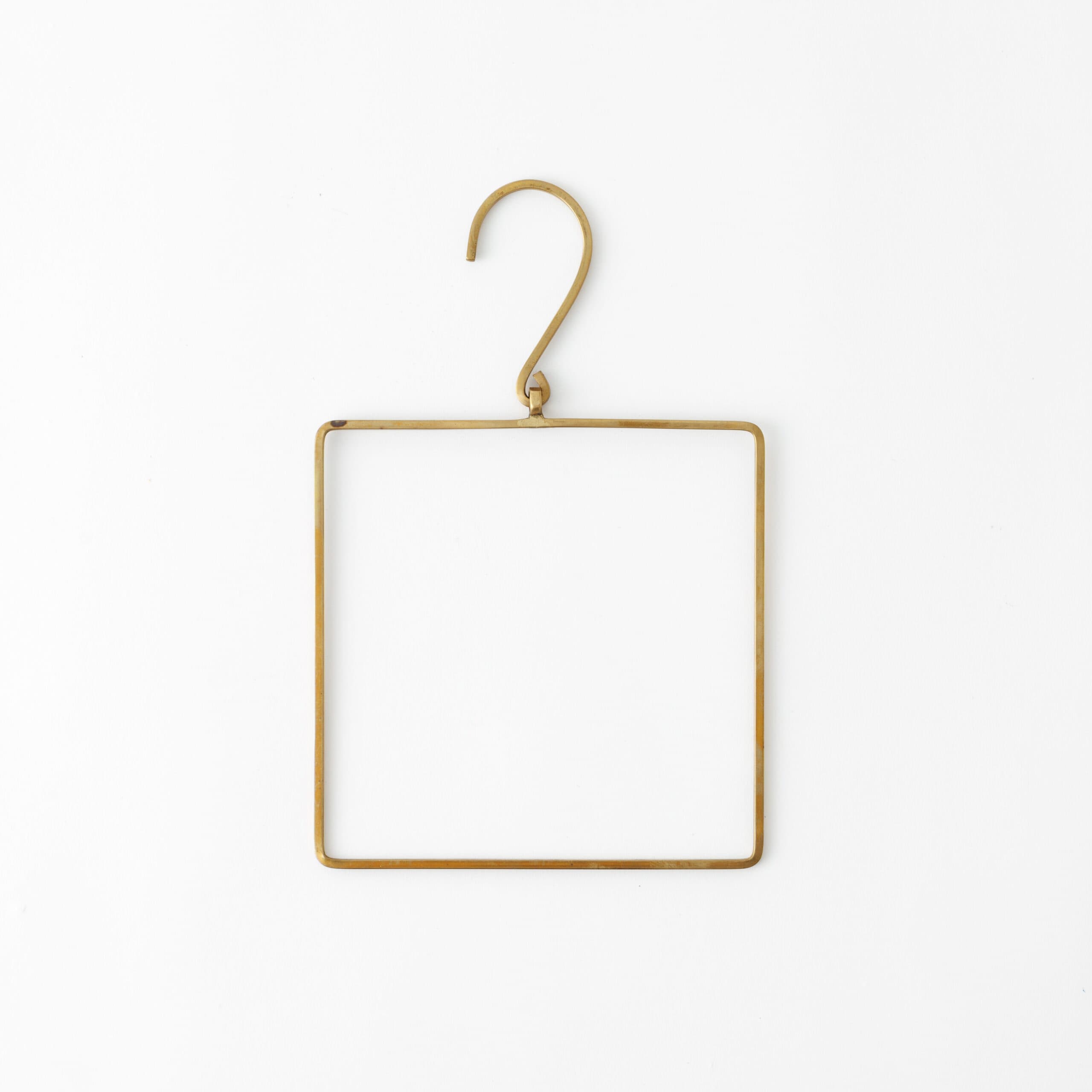 SQUARE HANGER